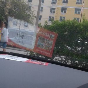 Meet your Posher, Claudette